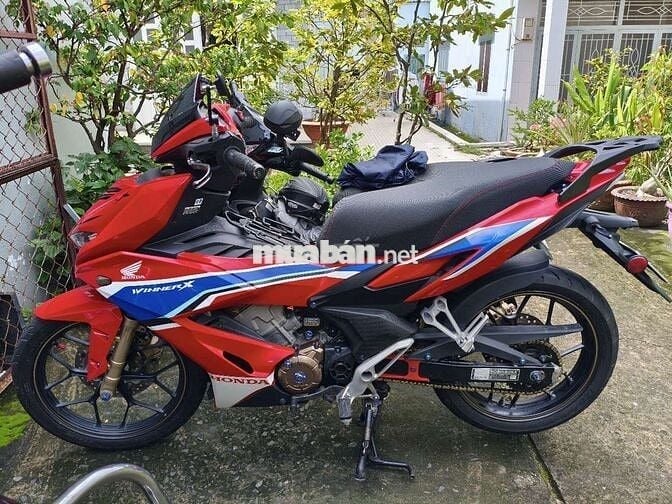 Honda Winner HRC ABS Smartkey lên xe lớn nên bán