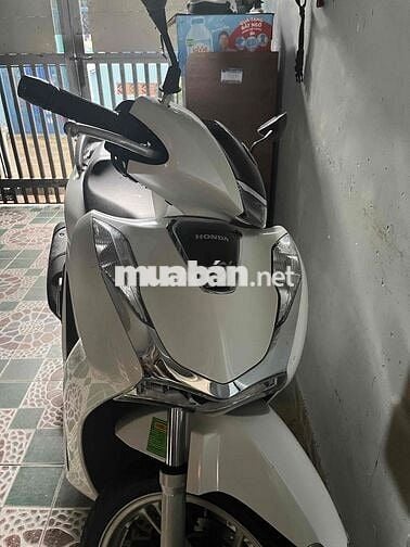 BÁN GẤP SH 125i