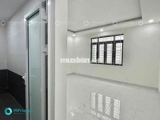 Phòng trọ giá rẻ siêu mới cửa sổ lớn ở được 2-3ng sát ueh vhu cơ sở nv