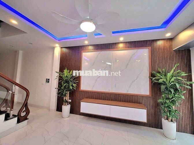 40m do hạ tiền phong mt 3,50 thông ô tô  sẵn nhà 3 tầng