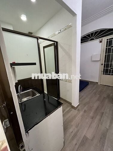 Cho thuê CHDV tách bếp full nội thất