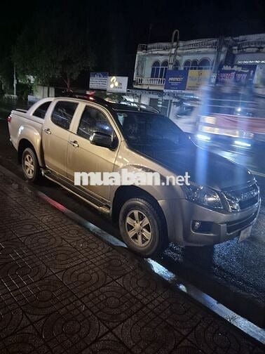 Isuzu Dmax 2015 LS 2.5 4x2 MT - 50000 km