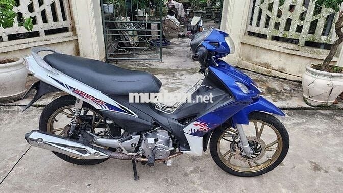 Mua về đi k tiện muốn bán lại cho ai cần