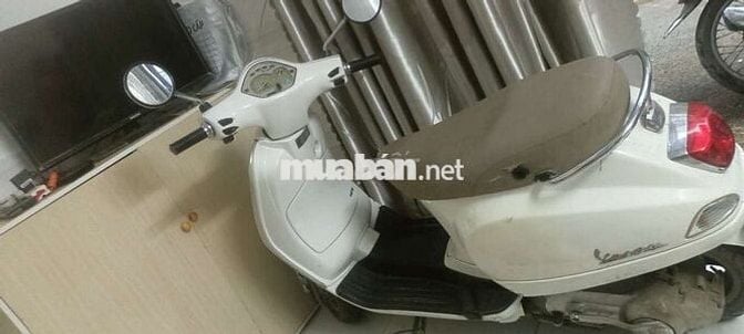 Cần Bán xe vespa LX 125 năm 2010