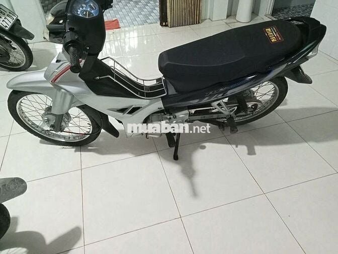 Xe tình trạng mới từ trong ra ngoài