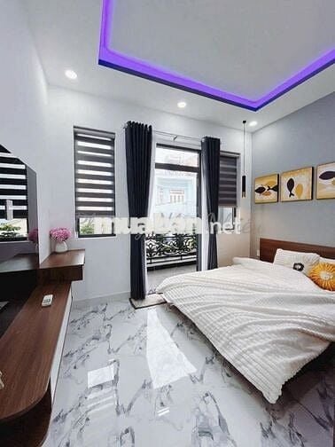 Cho thuê phòng trong nhà nguyên căn1135 huỳnh tấn phát quận 7 giá 3tr5