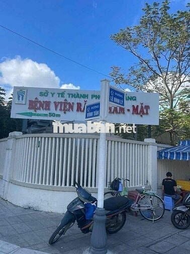 Nắm Chủ Nhận Cọc  Bán Nhà 3 Tầng Đường VĨNH TÂN. Đối Diện BỆNH VIỆN. Đ