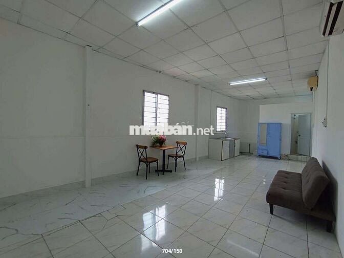 Phòng 704 máy lạnh Q7 NGUYỄN VĂN LINH