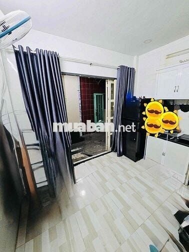 Cần cho thuê nhà đường lạc long quân Q11