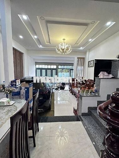 Nhà Phố 4 Tầng Huỳnh Tấn Phát Q7 – Xe Hơi Vào Tận Nhà – SHR  – 7,8 Tỷ
