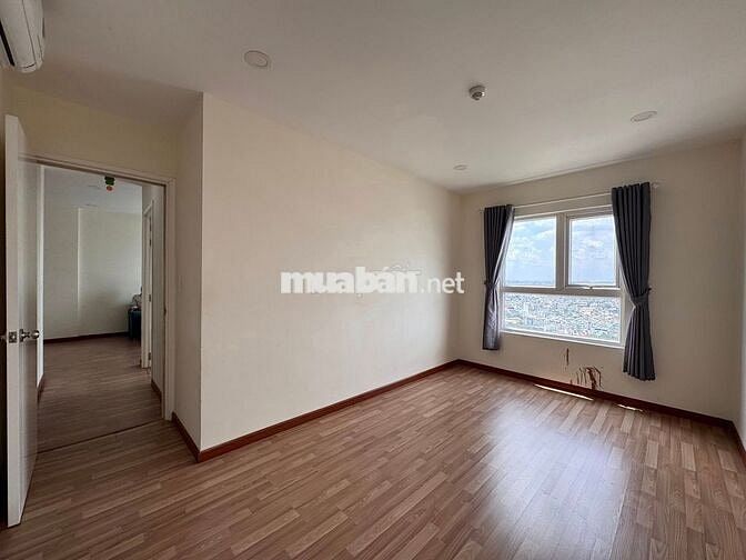 Cho thuê Master Bedroom WC riêng trong căn hộ 72m2 2PN, 2WC