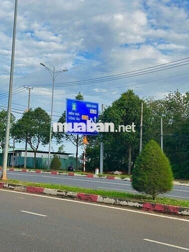 Chính chủ cần bán gấp lô đất đường số 15 Hòa Long gần nút cao tốc BHVT