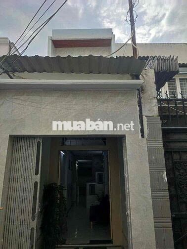 Bán nhanh nhà ngay KDC Tên Lửa, chợ Bà Hom, trệt, lầu. Giá 3.3 tỷ(TL)