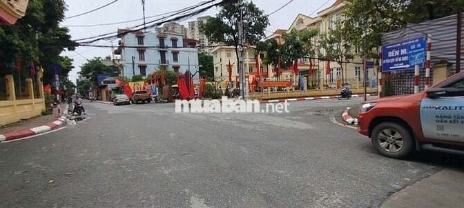 Quận Hoàng Mai, phường Vĩnh Hưng nhà 2 tầng 26m2 đất sổ đỏ