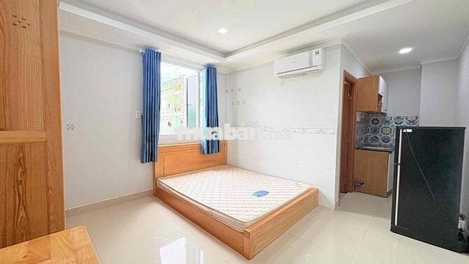 CHO THUÊ STUDIO CỬA SỔ LỚN FULL NỘI THẤT GỖ CAO CẤP NGAY BẾN THÀNH Q1