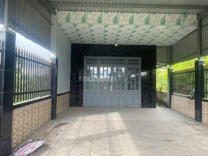Cần tiền bán nhà cấp 4. DT 123m2 ở Hóc Môn giá 830 triệu.
