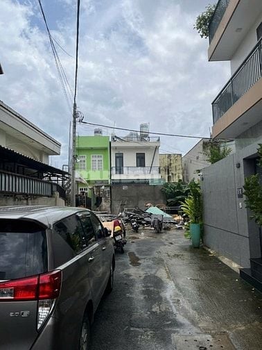 Bán gấp đất nền hẻm ô tô 7 chỗ vào được 