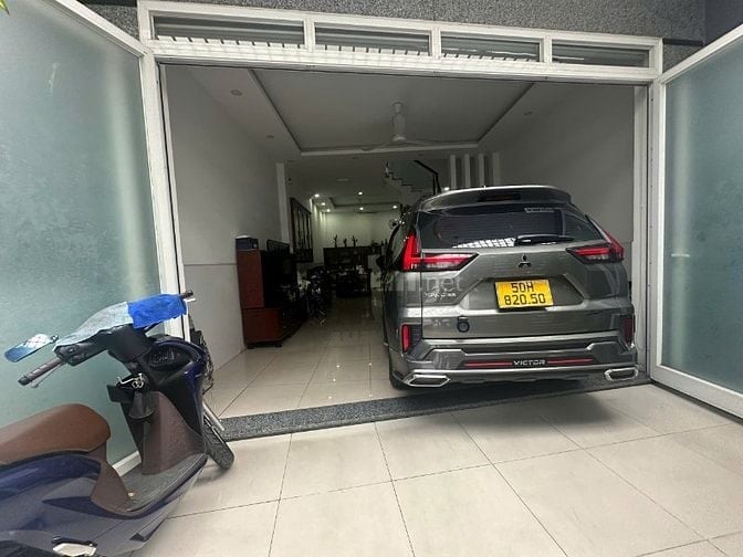 Bán gấp nhà 4 lầu hẽm Ô Tô Huỳnh Văn Nghệ, P15 Tân Bình chỉ 8.5 Tỷ TL 