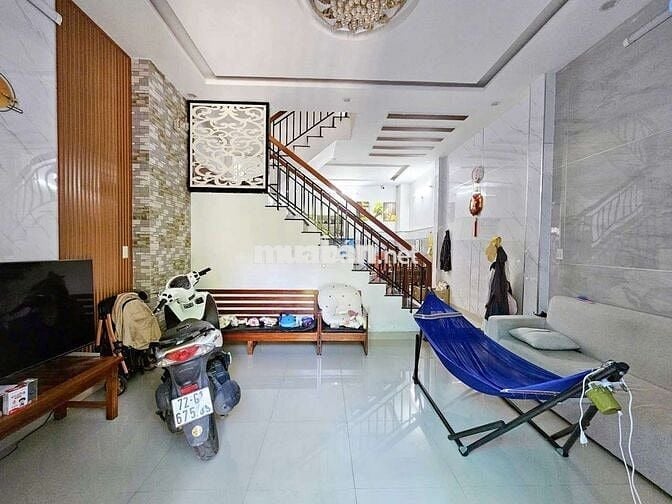 Còn căn nhà chính chủ kiệt ôtô Thái Thị Bôi
Khu cao ráo khônh ngập lụt