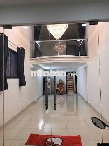 CHO THUÊ NHÀ MẶT TIỀN QUẬN 4 | 18 TR. KHU TRUNG TÂM SẦM UẤT.
