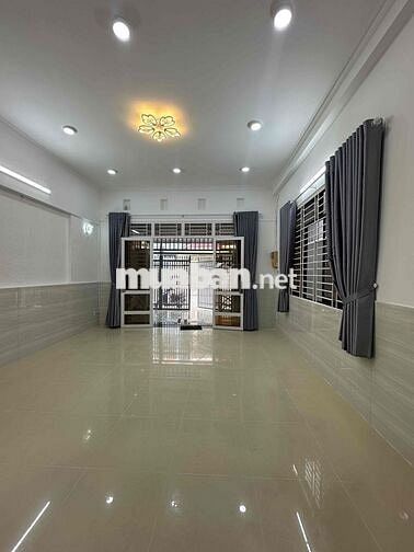 Nhà Biệt Thự 108m2, đường trước nhà 12m , khu dân cư Bình Hưng.