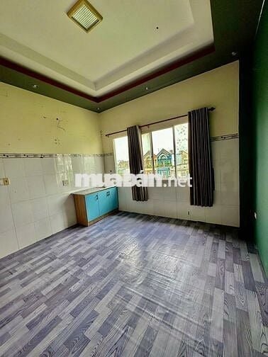 PHÒNG TRỌ NỘI THẤT ĐẦY ĐỦ GẦN TRƯỜNG NTT