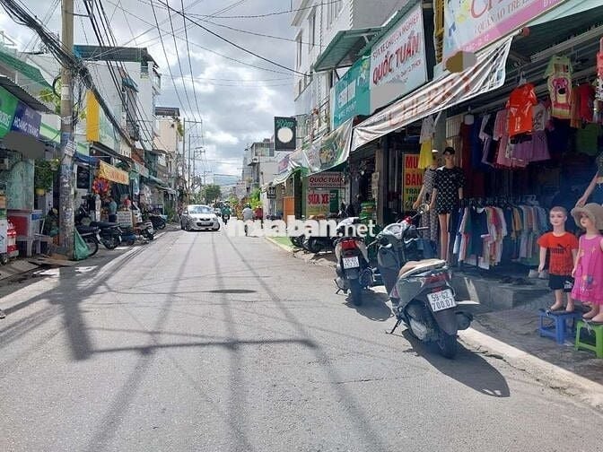 NHÀ MẶT TIỀN KINH DOANH SẦM UẤT TRUNG MỸ TÂY QUẬN 12