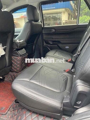 Ford Everest 2024 Ambiente 2.0L 4x2 AT - 40000 km