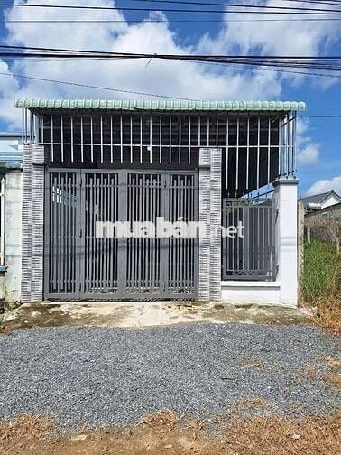 Bán gấp căn nhà ở gần Ql22 , Phước Thạnh , Củ Chi 134m2 SHR giá 810tr