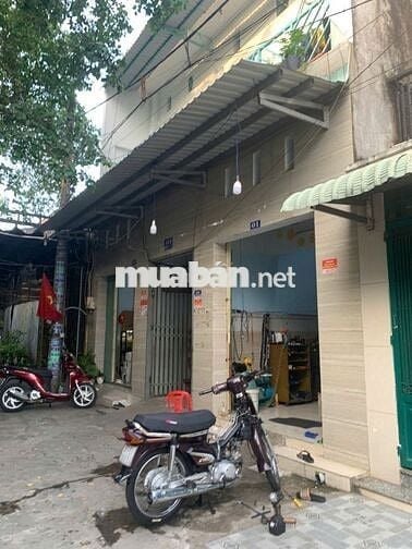 Cô Hoa Cần Bán dãy trọ 250m2, Giá 1ty250tr, Gần Chợ Bình Chánh