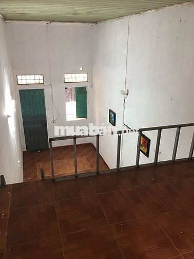 Cho thuê nhà nguyên căn 23m²  số 8 tập thể đài phát thanh Mễ Trì 2tr8
