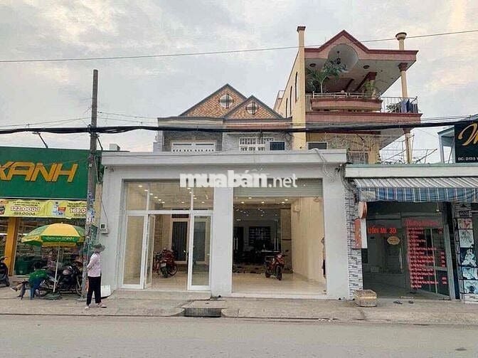 Nhà nguyên căn 157m 7,5m x21 nở hậu 9.5 1 lầu cách ngã 5 vl 100 m