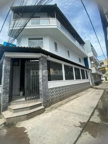 Bán nhà góc 2 mặt tiền hẻm 45 Lê Cơ Bình Tân, 4x14m, 4PN giá chỉ 5,6tỷ