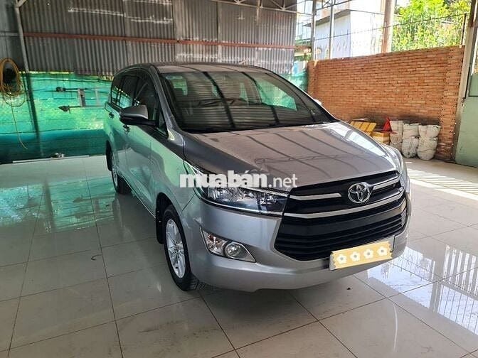 Siêu cọp Toyota innova 2020 số sàn xuất sắc