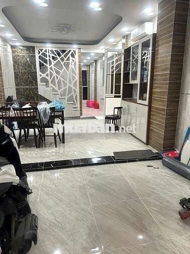 Cho thuê nguyên căn 4pn 5wc, có ít nội thất, Phan Huy Ích p12 Gò vấp