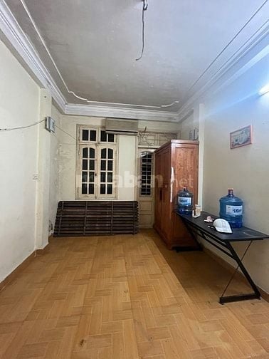 Cho thuê nhà nguyên căn 5 tầng tại Linh Quang, Văn Chương,Đống Đa