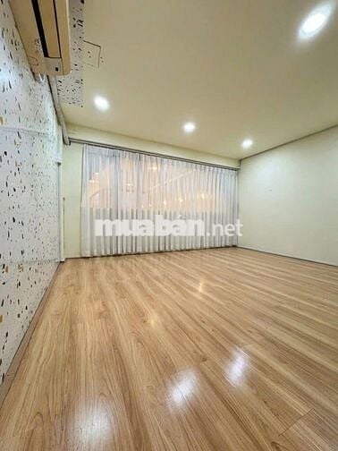 Cho thuê nhà đẹp Nguyễn Thị Huỳnh 2 lầu suốt 4x14m giá 19 triệu