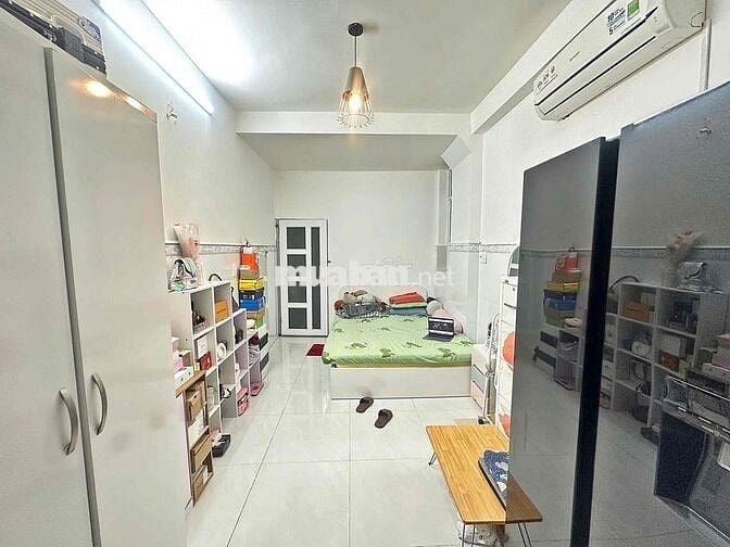 PHÒNG STUDIO FULL NỘI THẤT - NGÃ TƯ PHÚ NHUẬN