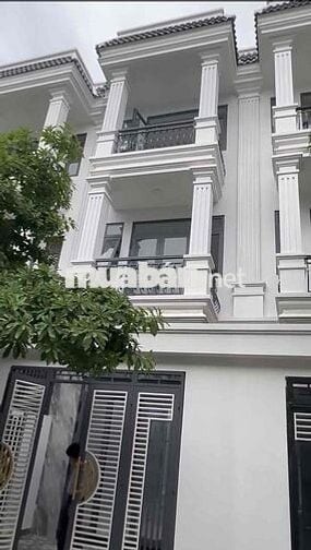 NHÀ PHỐ LIỀN KỀ TÂN CỔ ĐIỂN DĨ AN CHÍNH CHỦ