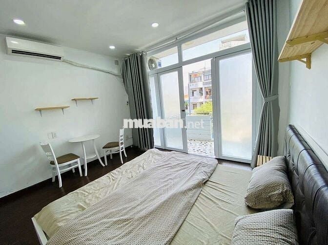 CHO THUÊ CĂN 1 PN TÁCH BẾP, FULL NỘI THẤT, BAN CÔNG, GẦN VÒNG XOAY ĐBP