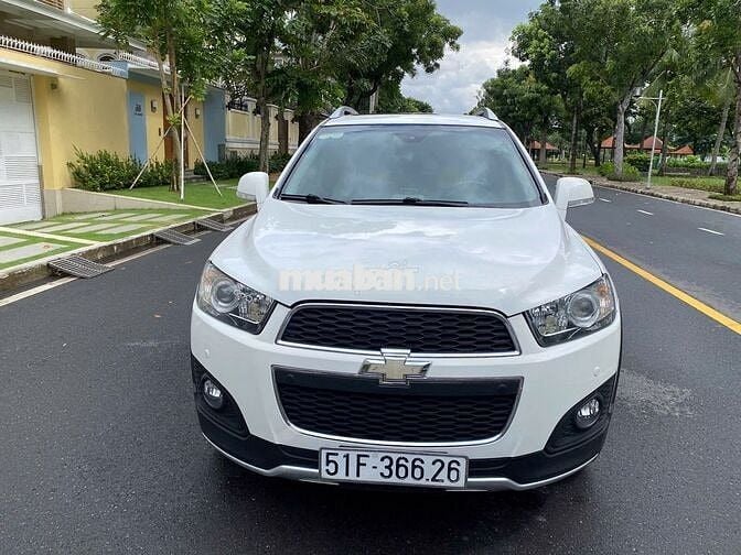 Gia đình đổi xe 4 chổ bán Chevrolet Captiva 7 chổ