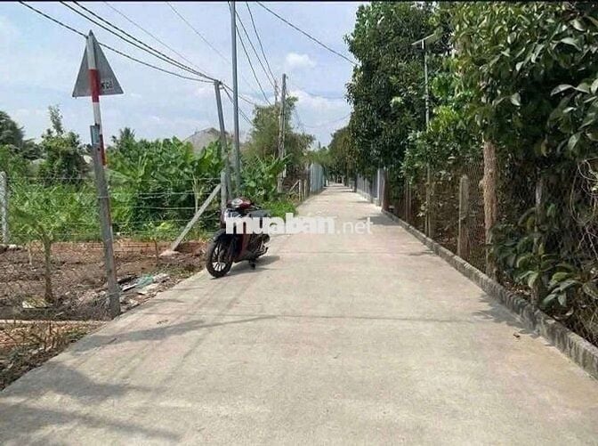 BÁN ĐẤT TẶNG NHÀ  BÌNH NHÂM 17 ,LÁI THIÊU ,TP HCM