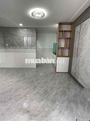 Bán Nhà  Trệt Lầu Gần Bệnh Viện Q12 Giá 650TR .