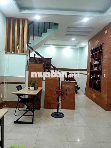 Full nội thất 4,5*12 trệt lầu 2pb hẻm xe hơi Rẻ chốt lẹ