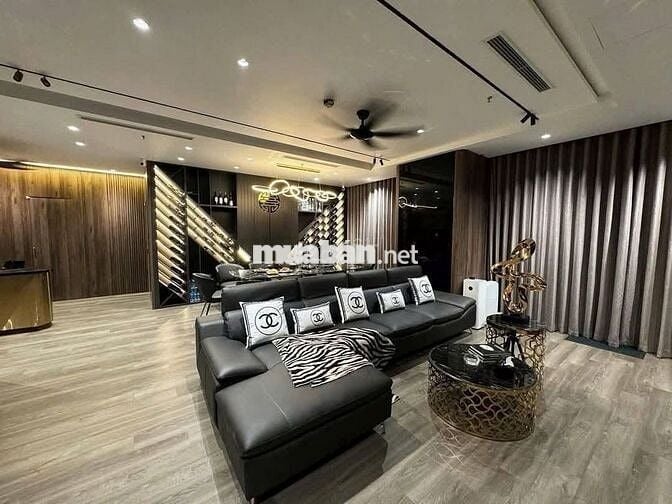 HIếmNhà đẹp Sài Đồng 40M,7 tầng thang máy,ô tô tránh,ngõ thông,full