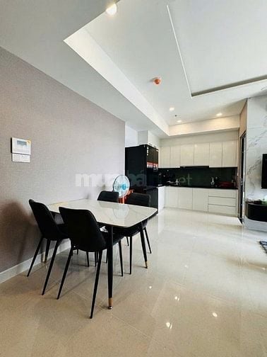 Chung cư Phú Thạnh, Nguyễn Sơn, TP: 3p ngủ, 110m2, ban công, 10triệu