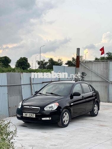 Hyundai Accent 2010 - 130000 km