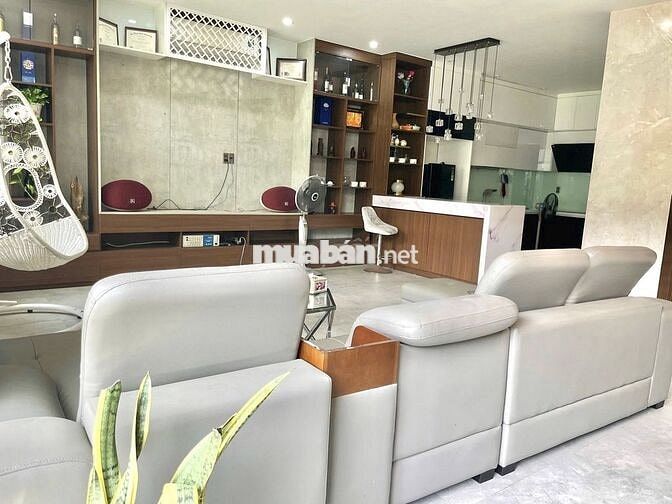 SHOPHOUSE 3 PHÒNG NGỦ 2 WC DIỆN TÍCH RỘNG