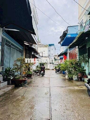 Bán Nhà không LG hẻm xe hơi , Bùi Tư Toàn , Bình Tân , Giá tốt