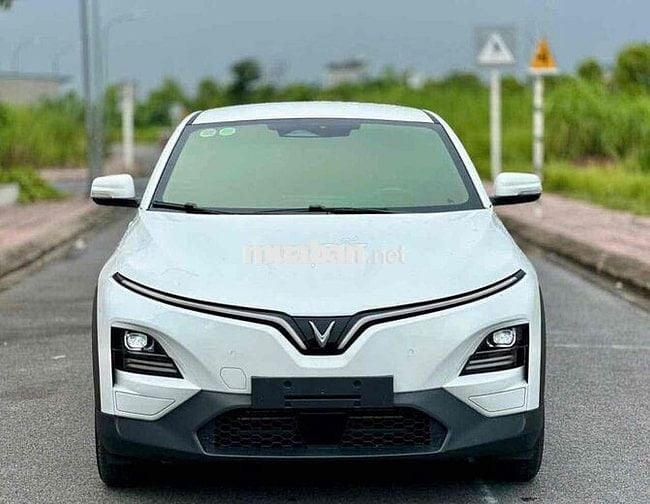 VF6 Eco Suất quà tặng đã bao gồm lăn bánh